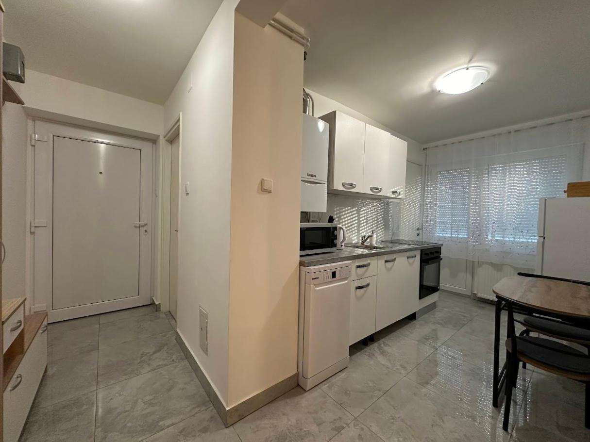 Apartment Marija Varaždin Exteriör bild